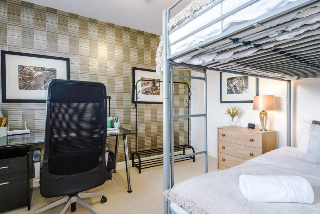 Stylish Townhouse Chester City Centre With Parking Exteriér fotografie