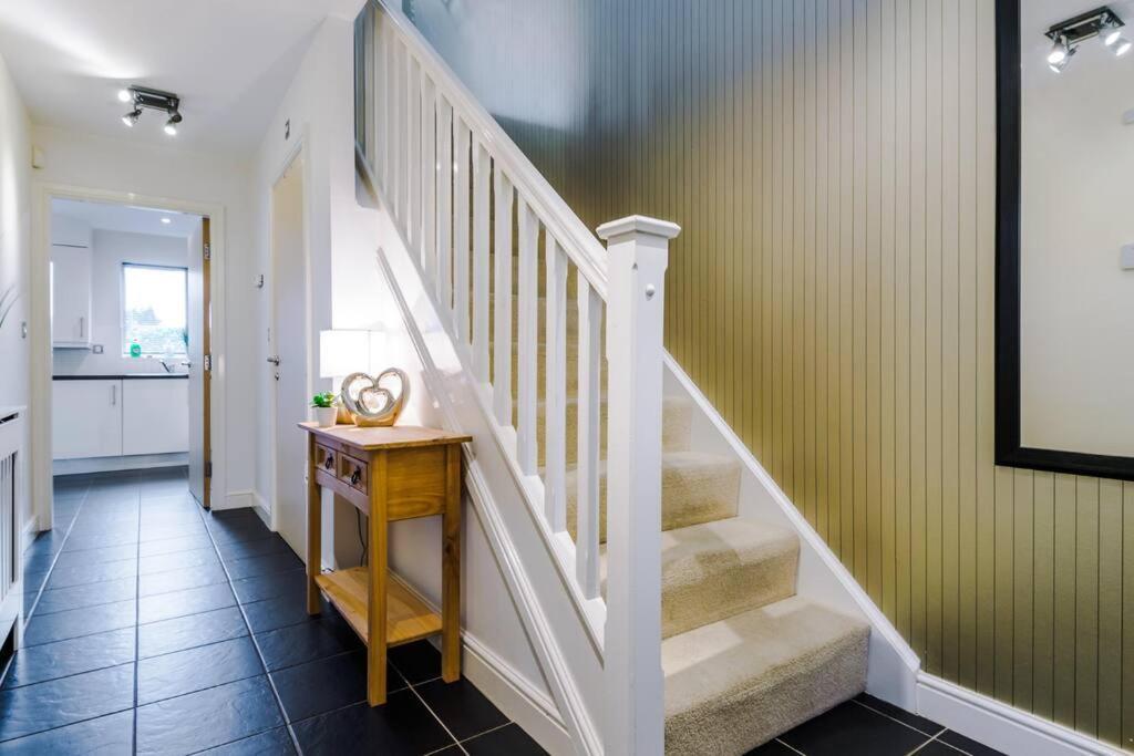 Stylish Townhouse Chester City Centre With Parking Exteriér fotografie