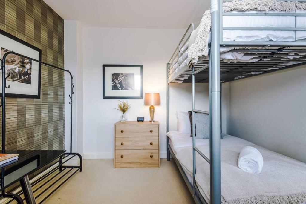 Stylish Townhouse Chester City Centre With Parking Exteriér fotografie