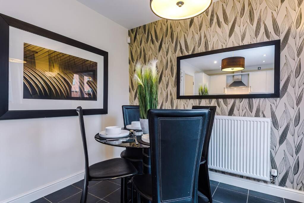 Stylish Townhouse Chester City Centre With Parking Exteriér fotografie